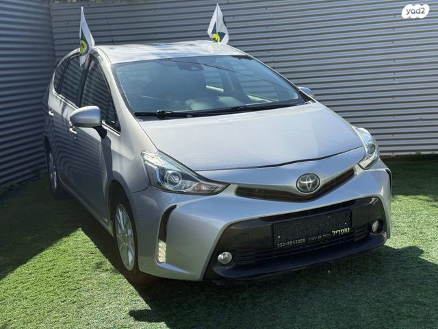 טויוטה פריוס פלוס