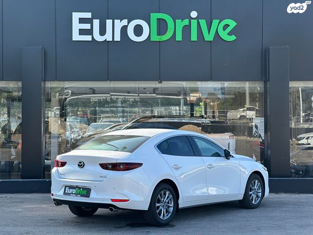 מאזדה 3