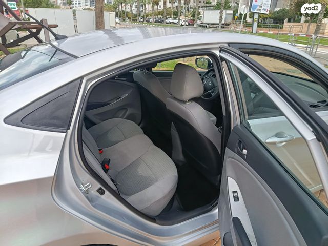 יונדאי אקסנט i25