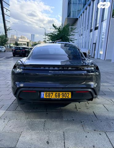 פורשה טייקן