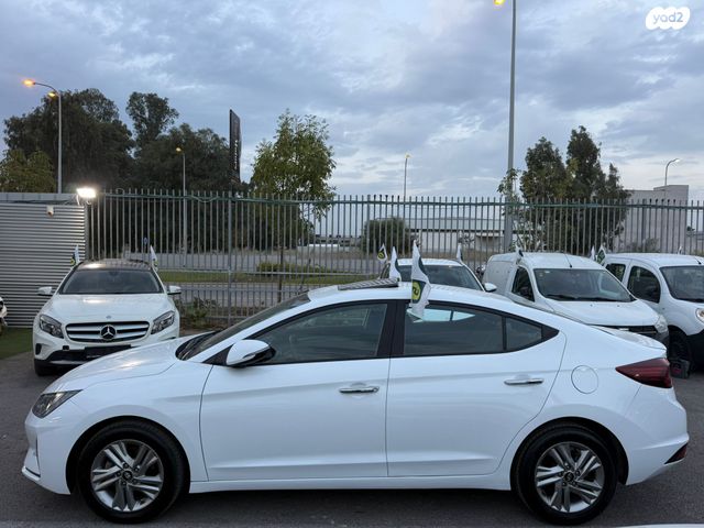 יונדאי אלנטרה