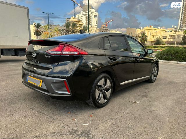 יונדאי איוניק