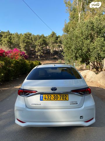 טויוטה קורולה