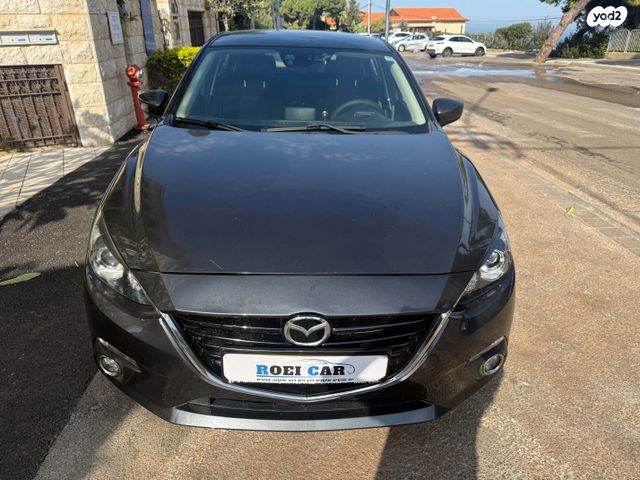 מאזדה 3