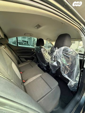 סקודה אוקטביה