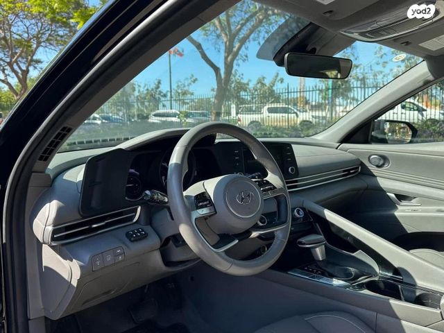 יונדאי אלנטרה