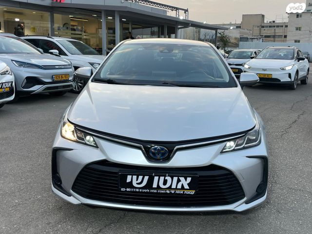 טויוטה קורולה