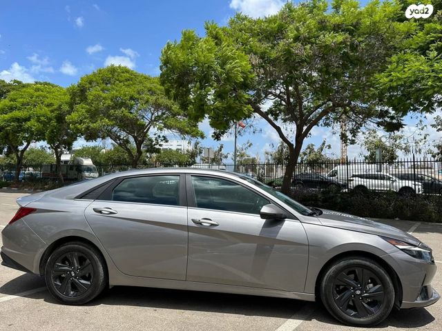 יונדאי אלנטרה