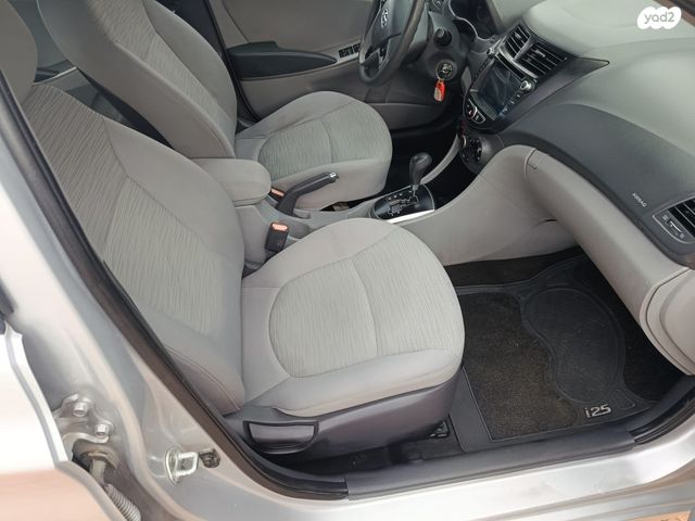 יונדאי אקסנט i25