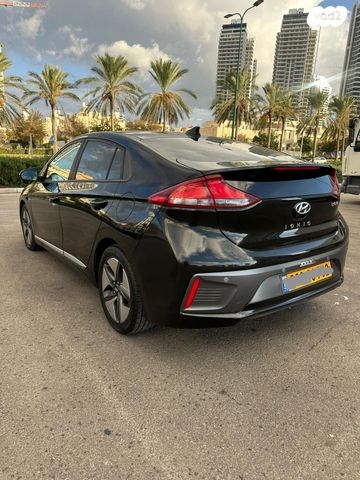 יונדאי איוניק