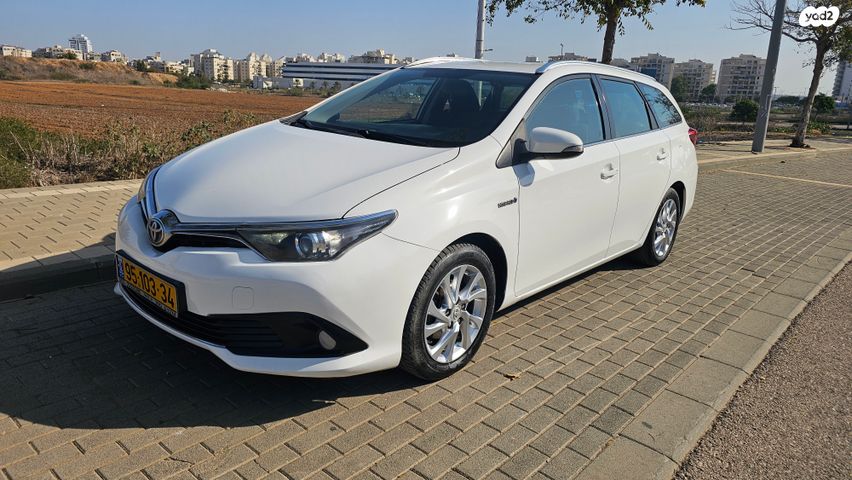 מודעת רכב טויוטה אוריס