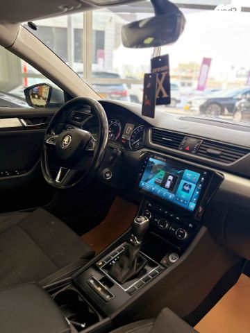 סקודה סופרב