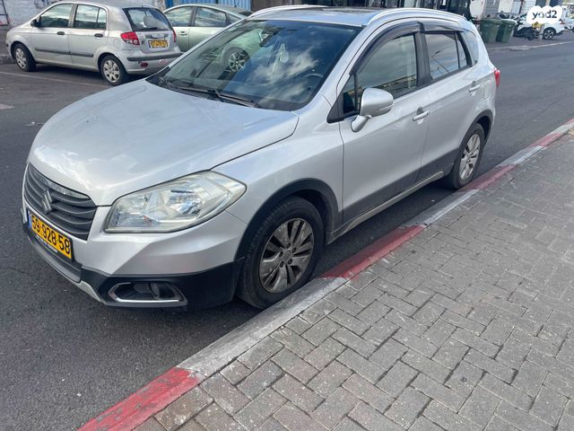 מודעת רכב סוזוקי קרוסאובר