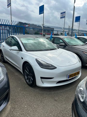 מודעת רכב טסלה מודל 3