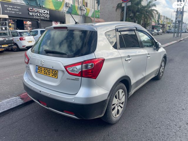 סוזוקי קרוסאובר