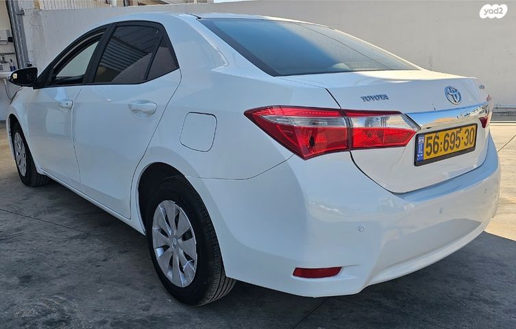 טויוטה קורולה