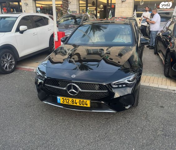 מודעת רכב מרצדס-בנץ CLA