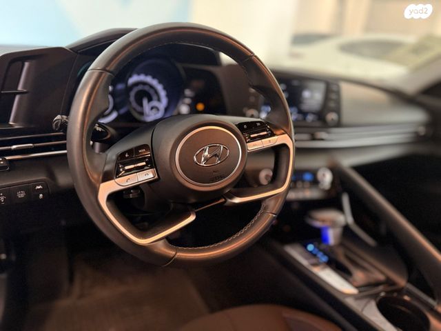 יונדאי אלנטרה