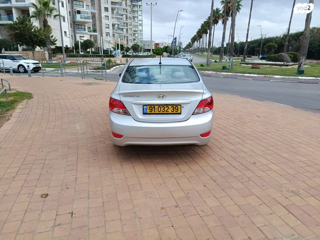 יונדאי אקסנט i25