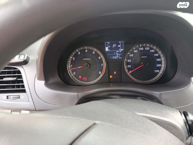 יונדאי אקסנט i25