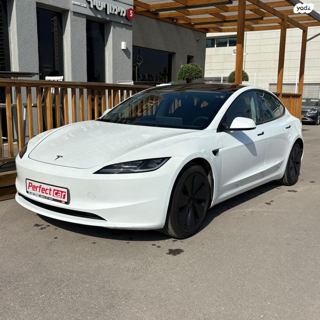 מודעת רכב טסלה מודל 3