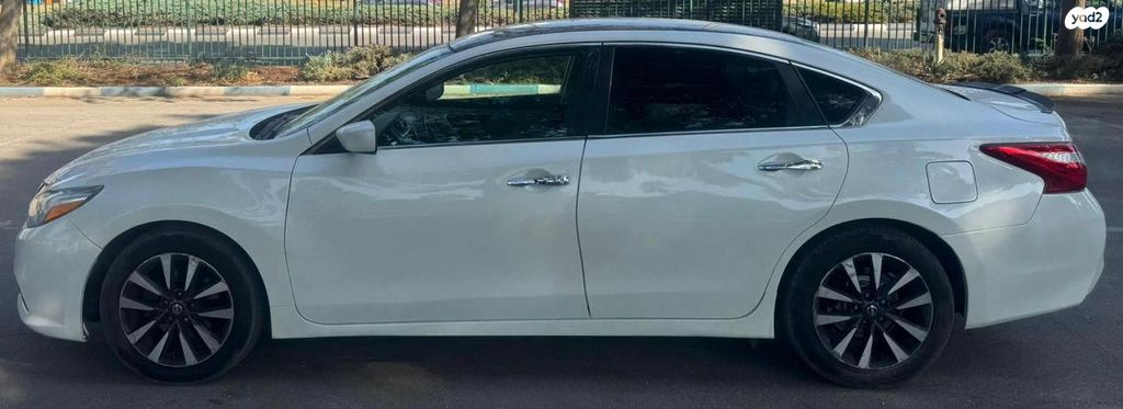 ניסאן אלטימה