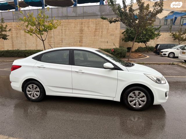 יונדאי אקסנט i25