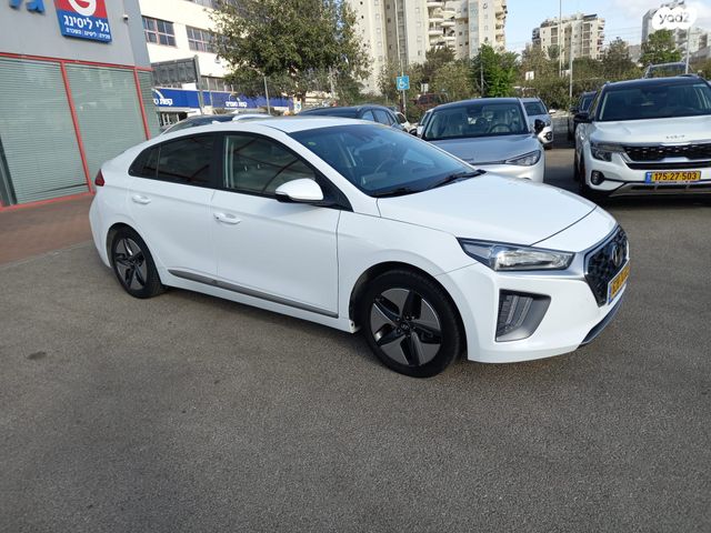 יונדאי איוניק