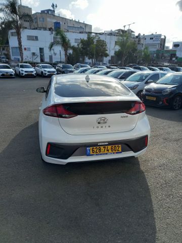 יונדאי איוניק