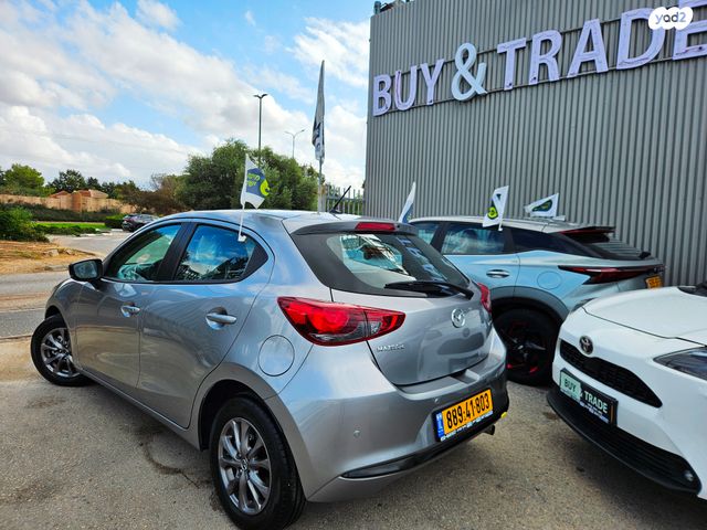 מודעת רכב מאזדה 2 1