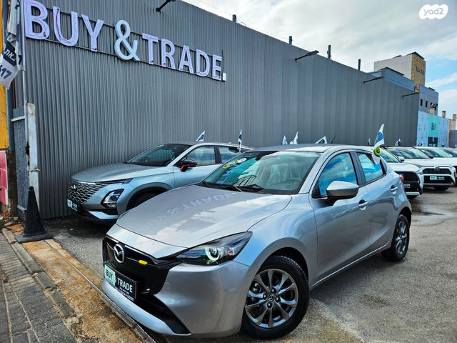 מודעת רכב מאזדה 2