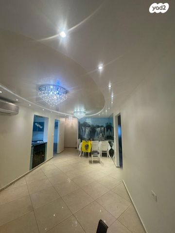 דירה, בושם 64, לבנה, תל אביב יפו