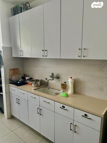 דירה, יצחק בן צבי 64, קרית חיים מזרחית, חיפה