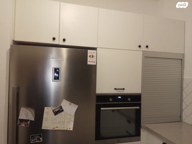 דירה, לוטם 33, הפרחים, חריש