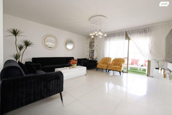 דירה, שדרות בן אב"י 61, מרכז העיר דרום, נתניה