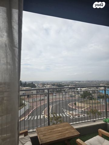 גג/ פנטהאוז, איבי נחל 1, אבני חפץ, אבני חפץ