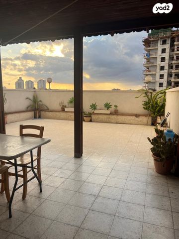 גג/ פנטהאוז, מבוא החרמון 2, גליקסון, קרית גת