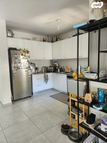 דירה, דבורה עומר 7, נאות שדה, רעננה