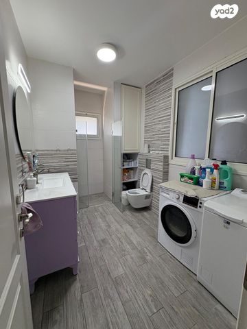 דירה, מעונות ברכה 4, השומר, ראשון לציון