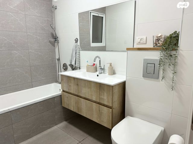 דירה, דרך דגניה 90, קרית השרון, נתניה