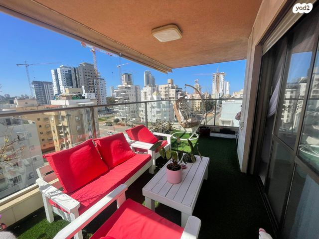 דירה, שדרות בן אב"י 61, מרכז העיר דרום, נתניה