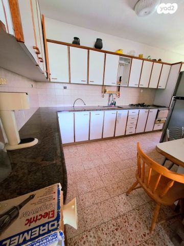 דירה, דרך צרפת 63, קרית שפרינצק, חיפה