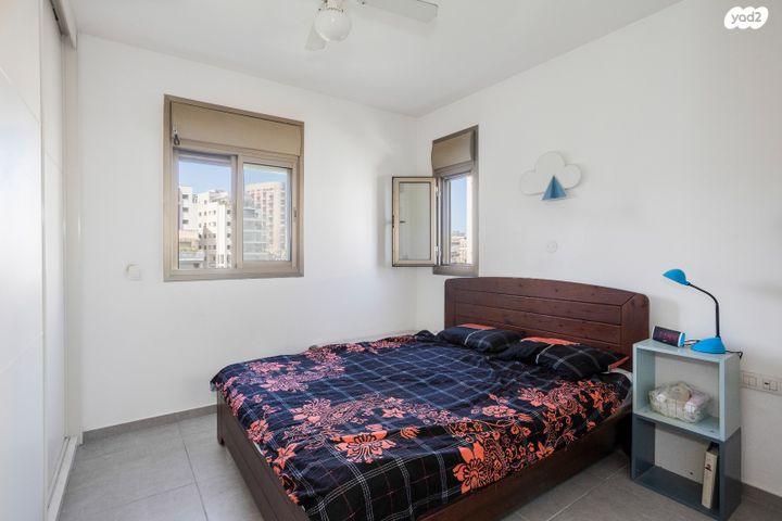 דירה, שדרת התמרים 9, שכונת בן גוריון, מרכז העיר ג', רמת גן