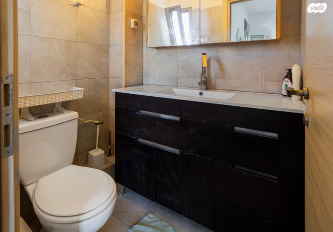 דירה, שדרת התמרים 9, שכונת בן גוריון, מרכז העיר ג', רמת גן