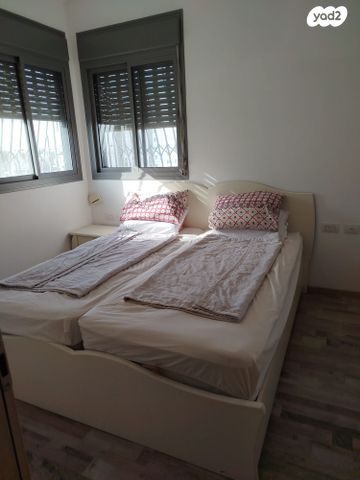 דירה, לוטם 33, הפרחים, חריש