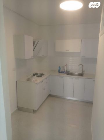 דירה, הרב קוק 40, צפון מערב מרכז העיר, נתניה