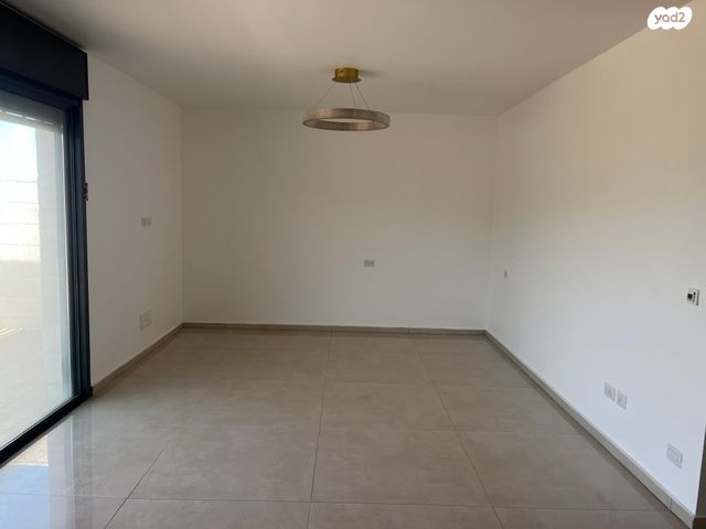 גג/ פנטהאוז, שדרות החושן 23, שכונה ח', מבשרת ציון