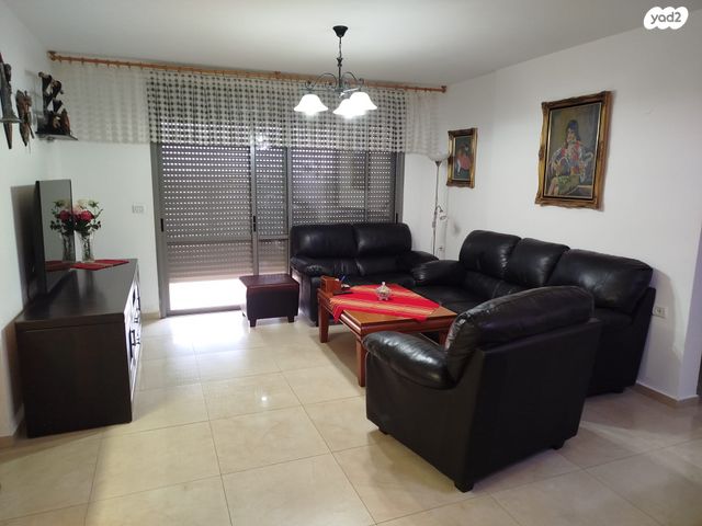 דירה, יהודה 77, נשר, ערד