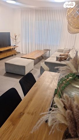 דירה, פרץ ברנשטיין 25, ברנע, אשקלון