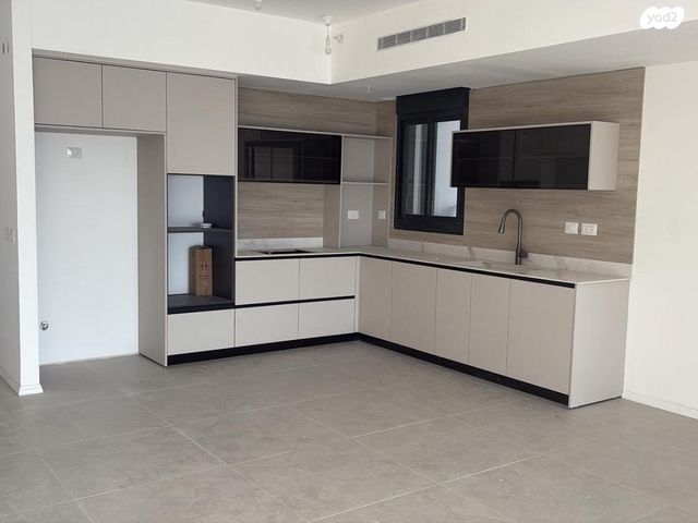 דירה, אמנון ליפקין שחק 10, נוף הטיילת, נתניה